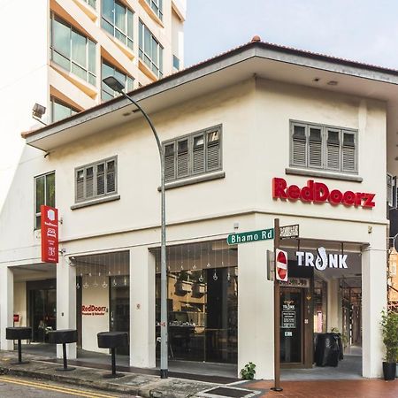 Hotel RedDoorz Premium at Balestier Singapur Exterior foto