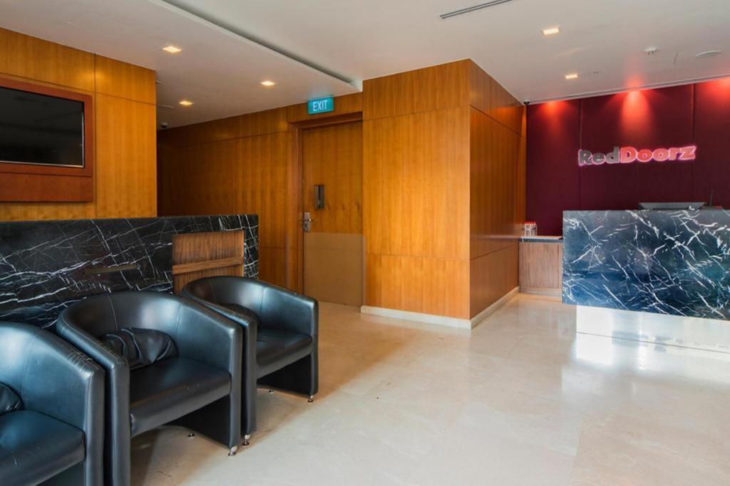 Hotel RedDoorz Premium at Balestier Singapur Exterior foto
