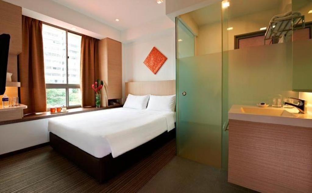 Hotel RedDoorz Premium at Balestier Singapur Exterior foto