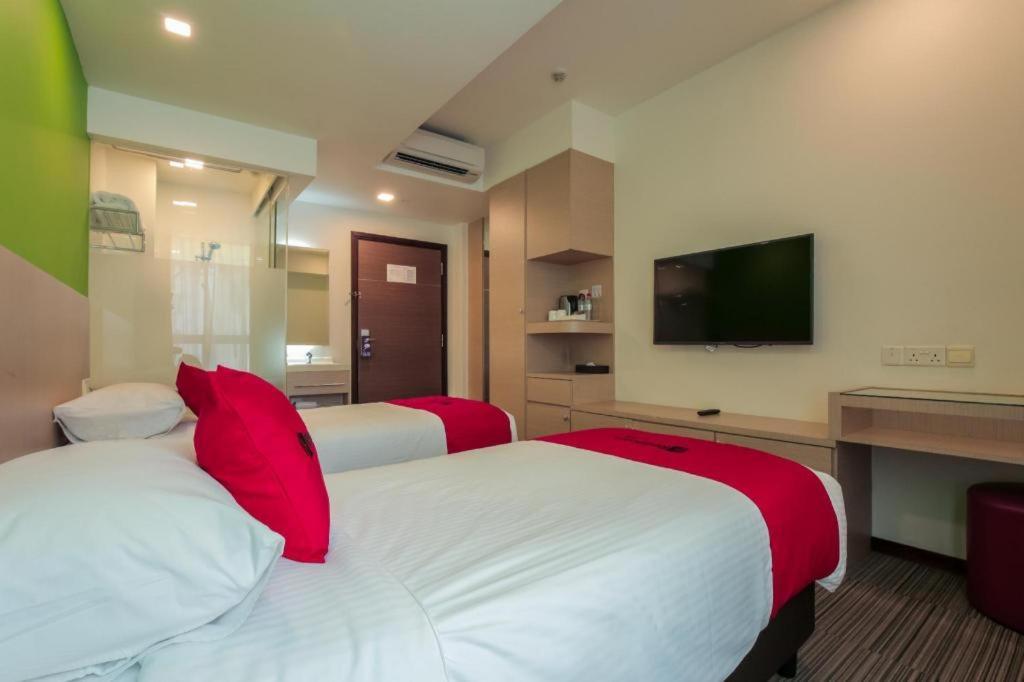 Hotel RedDoorz Premium at Balestier Singapur Exterior foto
