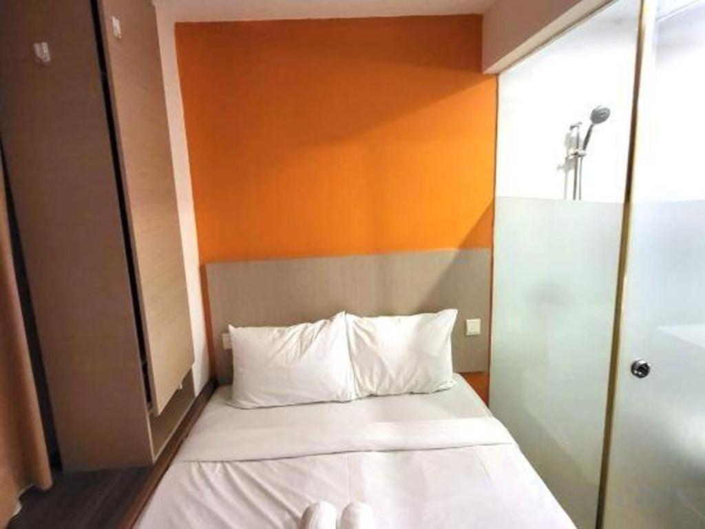 Hotel RedDoorz Premium at Balestier Singapur Exterior foto