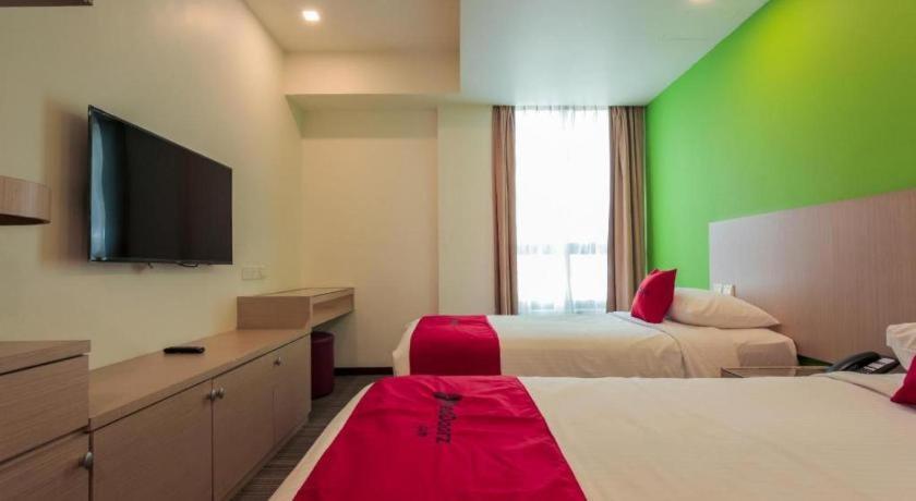 Hotel RedDoorz Premium at Balestier Singapur Exterior foto